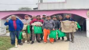 La Comisión Municipal de Los Núñez entregó nueva indumentaria de trabajo a sus operarios