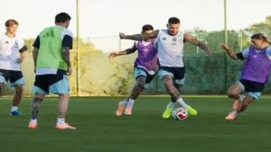 Scaloni empieza a perfilar el equipo argentino para enfrentar a Honduras