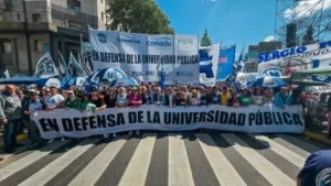 Fracasó otra reunión con el Gobierno y universitarios convocaron a un paro escalonado por 23 días